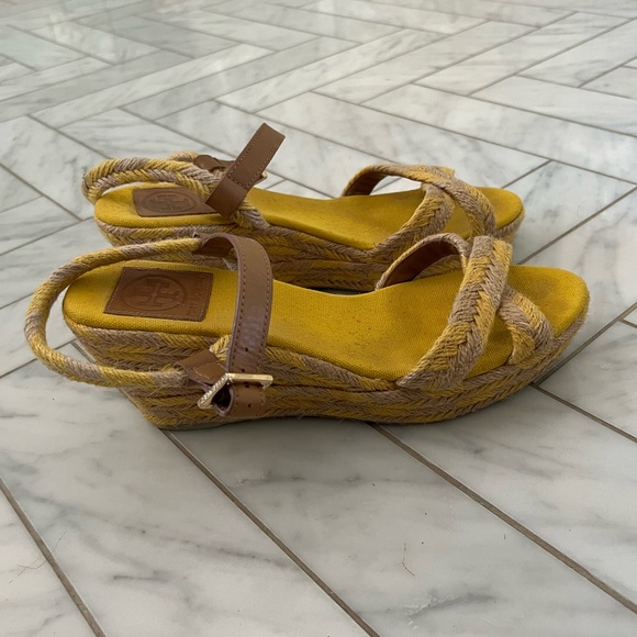 Tory Burch yellow and tan wedge sandals - Picture 6 of 8